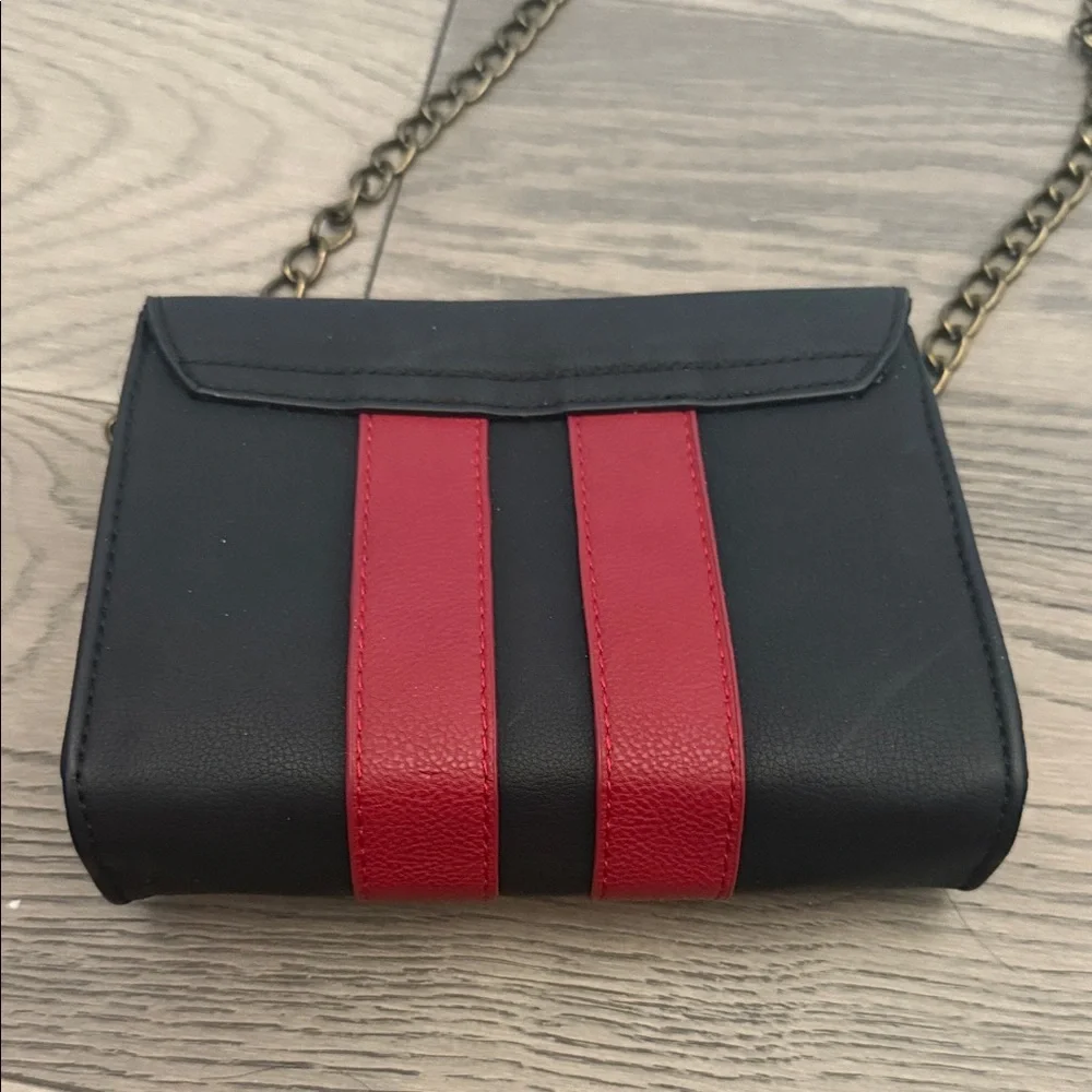 Harry Potter Black and Red Crossbody Bag - Picture 3 of 6
